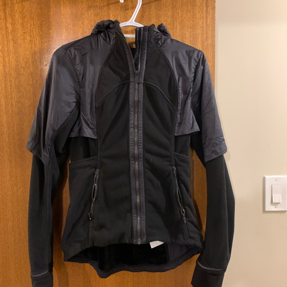 Lululemon black shirt jacket